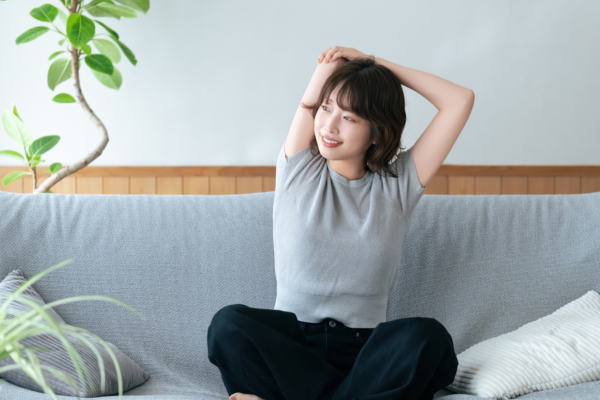 ストレッチする女性